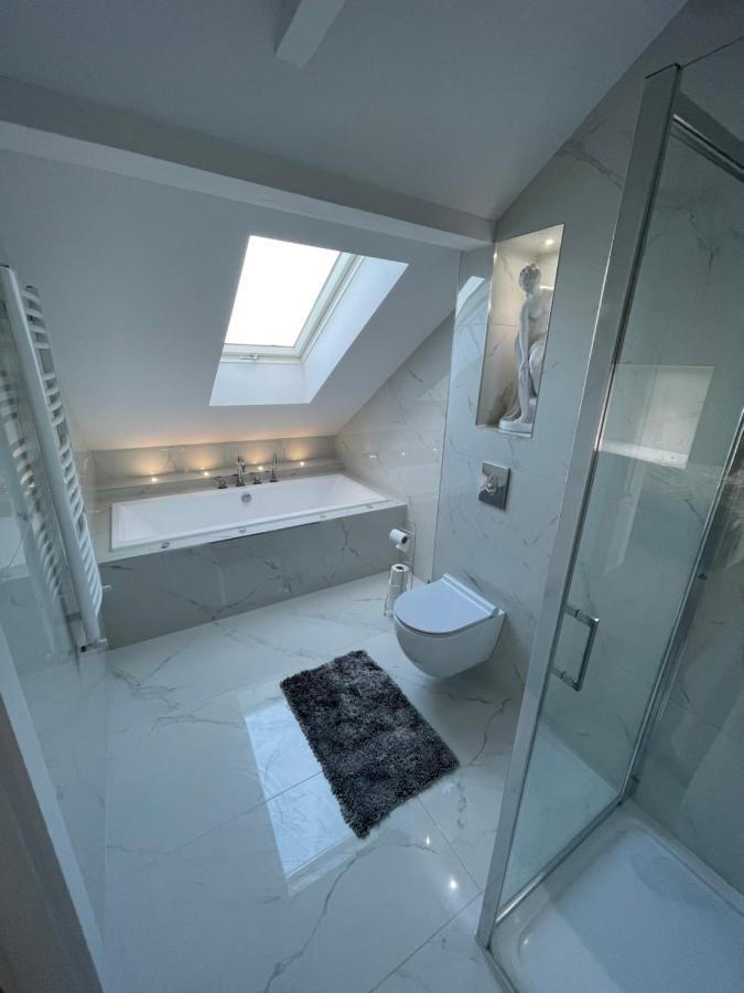 Apartament Luxlook 新松奇 外观 照片
