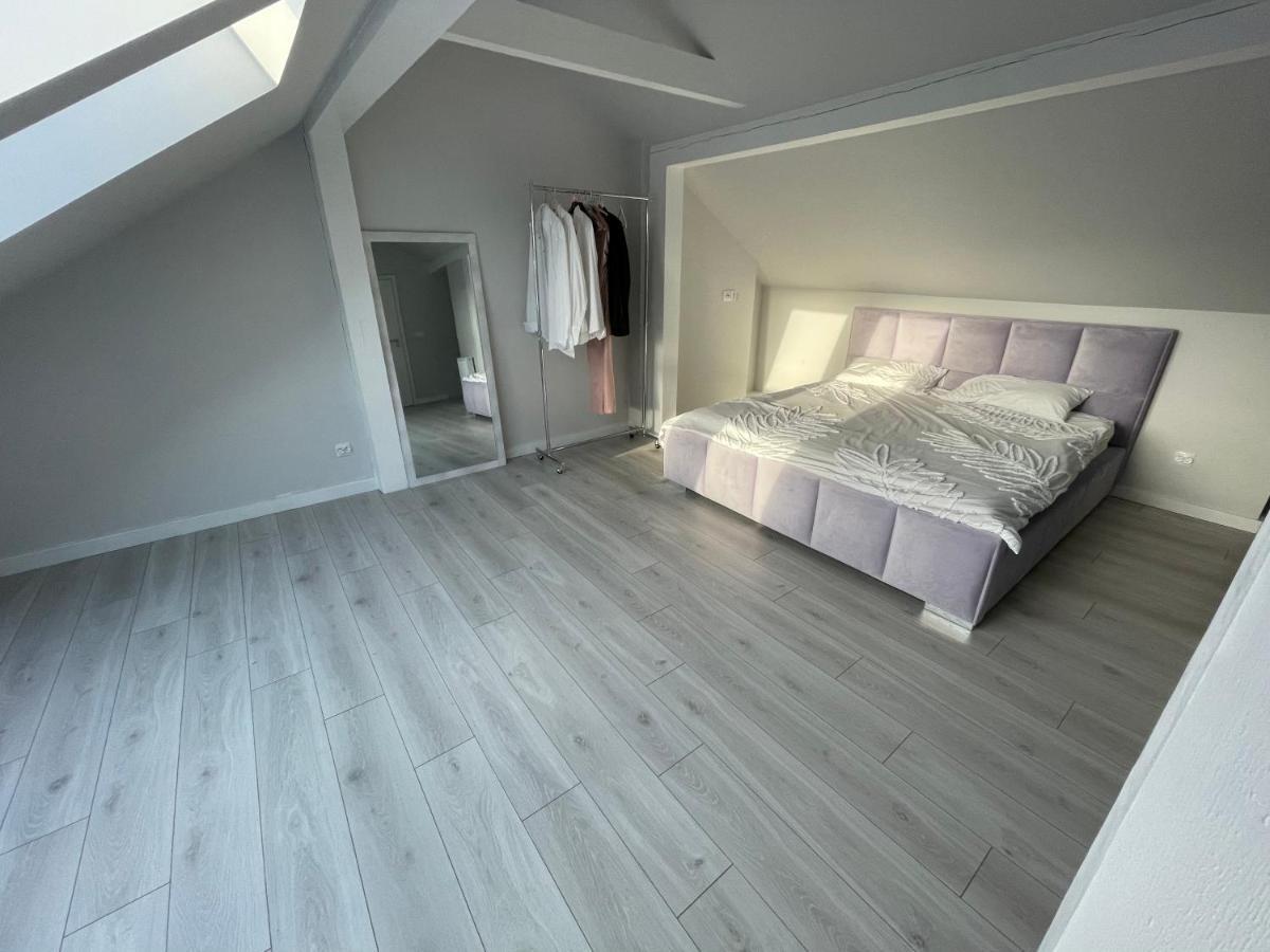 Apartament Luxlook 新松奇 外观 照片